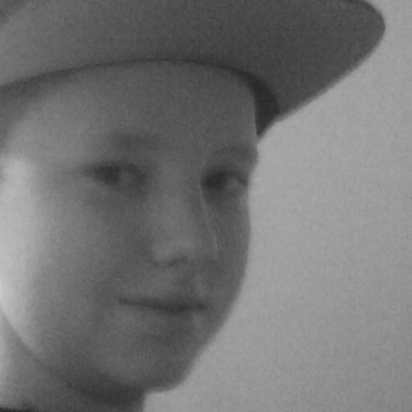 Meet your Posher, Joshua - Picture 1 of 1